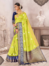 Sari tissé en soie d'art Banarasi vert