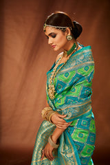 Sari tissé en soie artistique Banarasi pour soirée