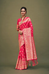 Sari tissé en soie d'art Banarasi rose cerise