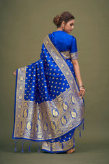 Sari tissé en soie d'art Banarasi bleu