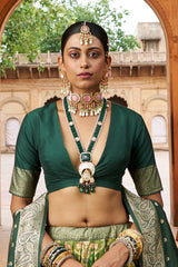 Sari tissé en coton et soie vert olive