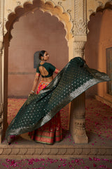 Ensemble de choli Lehenga indien en coton et soie rose corail prêt à l'emploi pour femme avec chemisier de créateur et Dupatta pour mariage