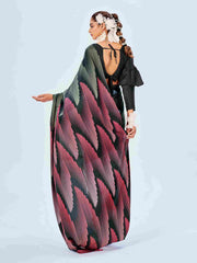 Sari en satin noir à imprimé chevrons