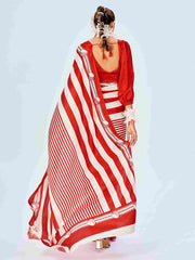 Sari en satin rouge à imprimé chevrons
