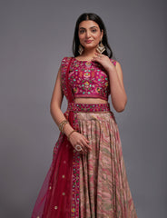 Lehenga Choli en filet brodé à paillettes roses