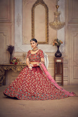 Lehenga Choli en taffetas de soie marron brodé