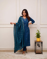 Costume Salwar brodé en viscose bleu sarcelle avec pantalon Dupatta