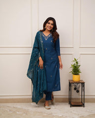 Costume Salwar brodé en viscose bleu sarcelle avec pantalon Dupatta