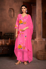 Costume Salwar imprimé en mousseline rose avec dentelle brodée et pantalon Dupatta