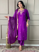 Pantalon Kurti brodé Chanderi en viscose violet Dupatta