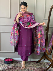 Lavender Viscose Chanderi Embroidered  Kurti With Pant Dupatta