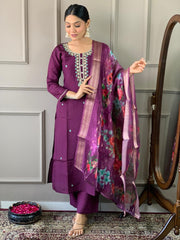 Lavender Viscose Chanderi Embroidered  Kurti With Pant Dupatta