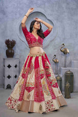 Lehenga Choli brodé en soie organza rose ivoire