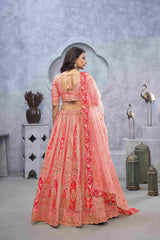 Lehenga Choli brodé en soie organza rose