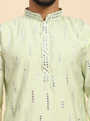 Ensemble pyjama Kurta en soie vert clair pour homme avec effet miroir
