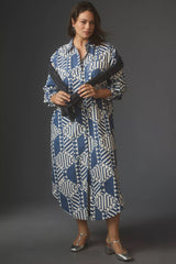 Robe décontractée longue au genou en poly rayonne gris brumeux avec col imprimé