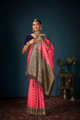 Saree tissé en soie d'art Banarasi pêche