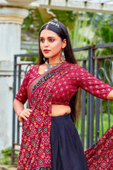 Ensemble Lehenga Choli indien en coton et soie bleu foncé prêt à l'emploi pour femme avec chemisier de créateur et Dupatta pour mariage