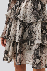 Robe à volants à trois couches