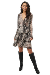 Robe à volants à trois couches