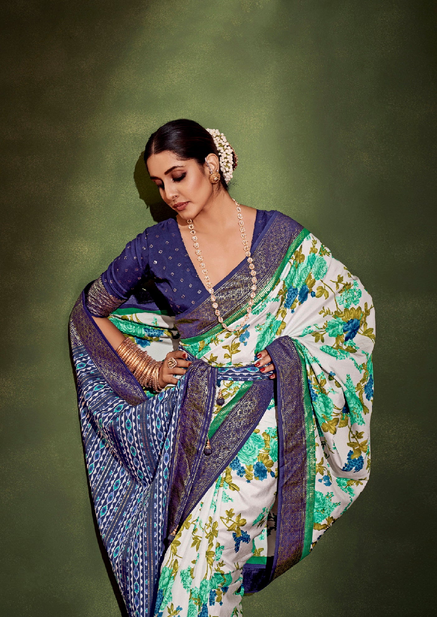 Quill Grey Cotton Silk Floral Print Saree