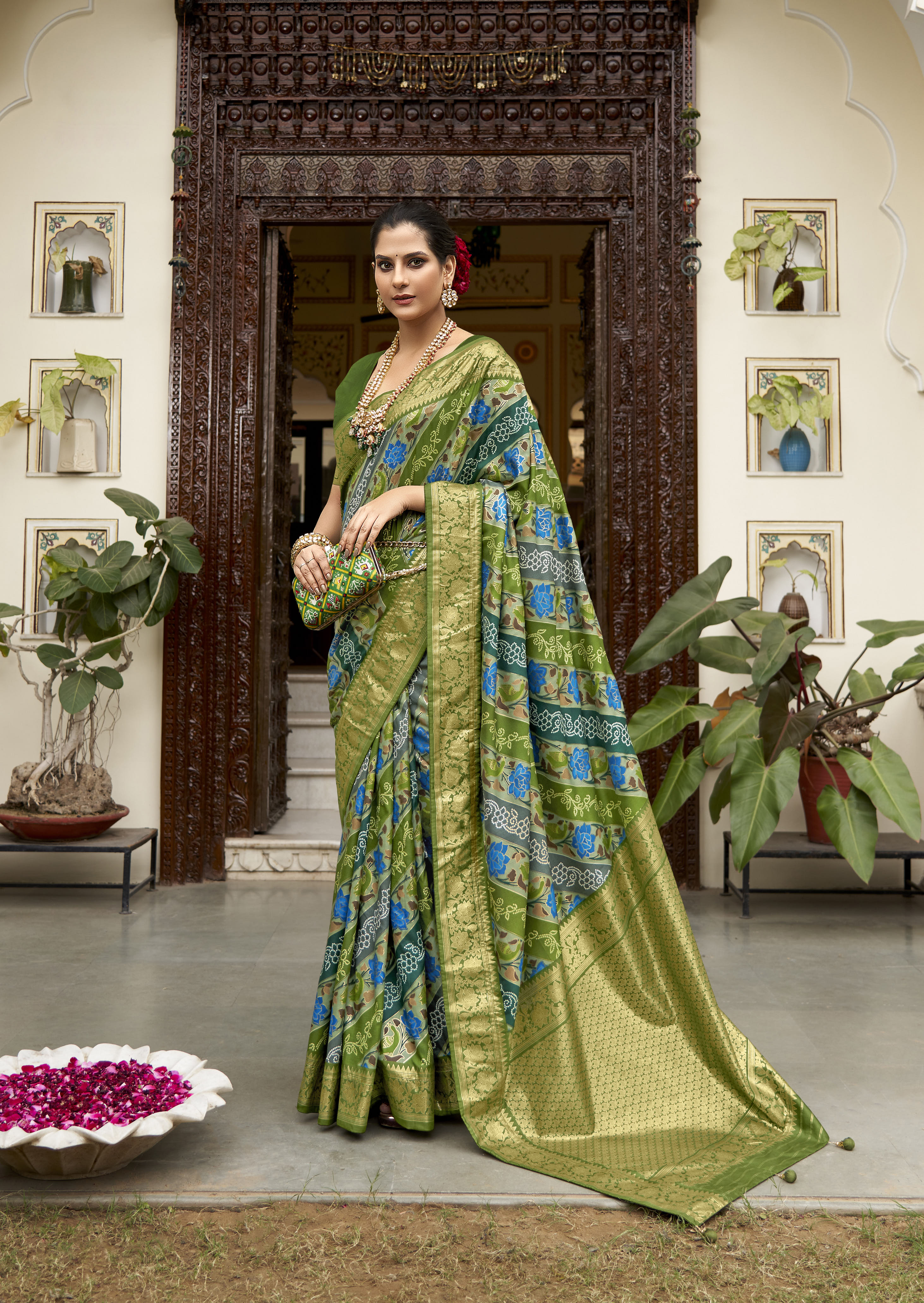 Green Velvet Tussar Silk Floral Print Saree-3870