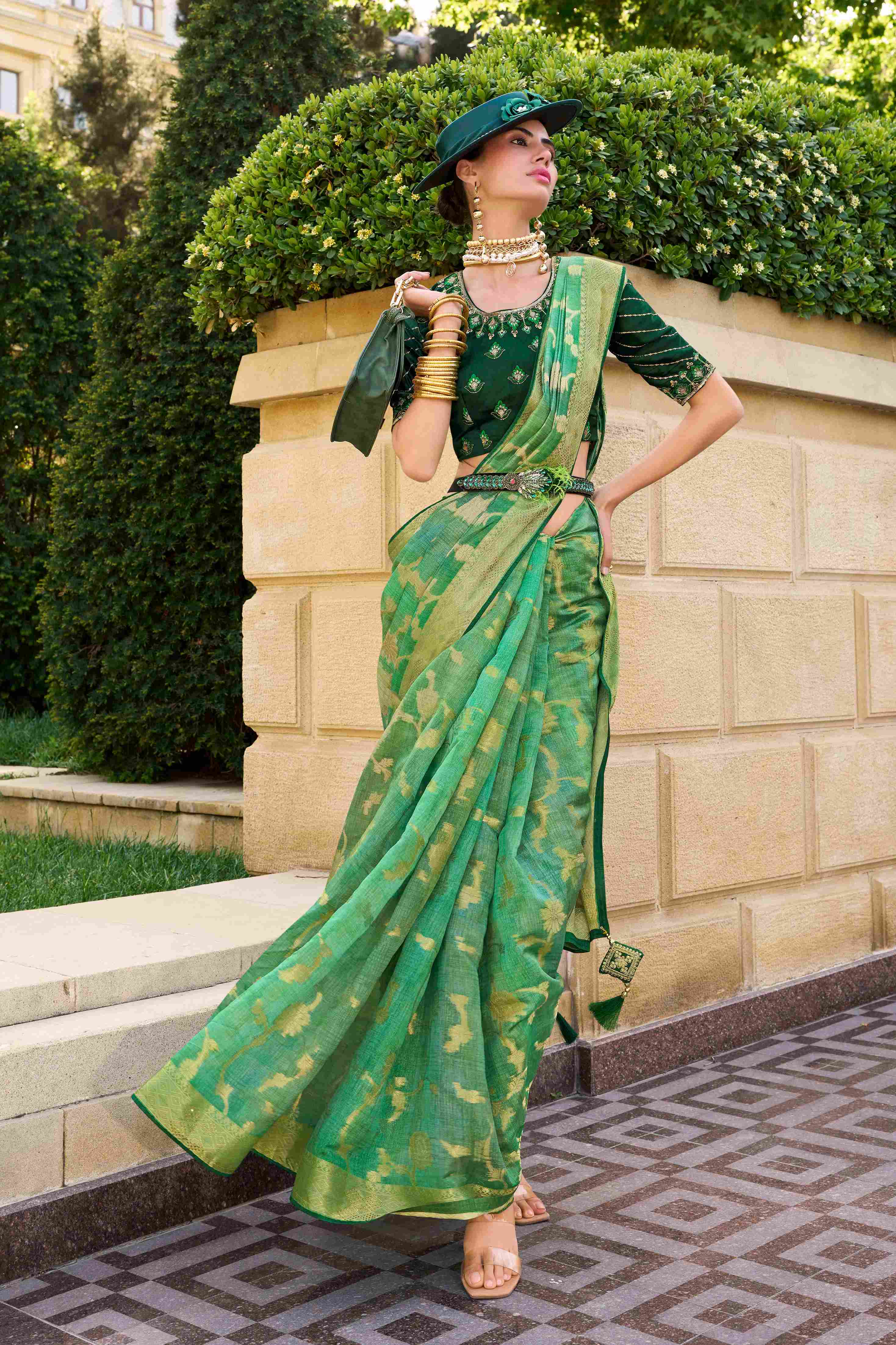 Sari tissé en jacquard vert