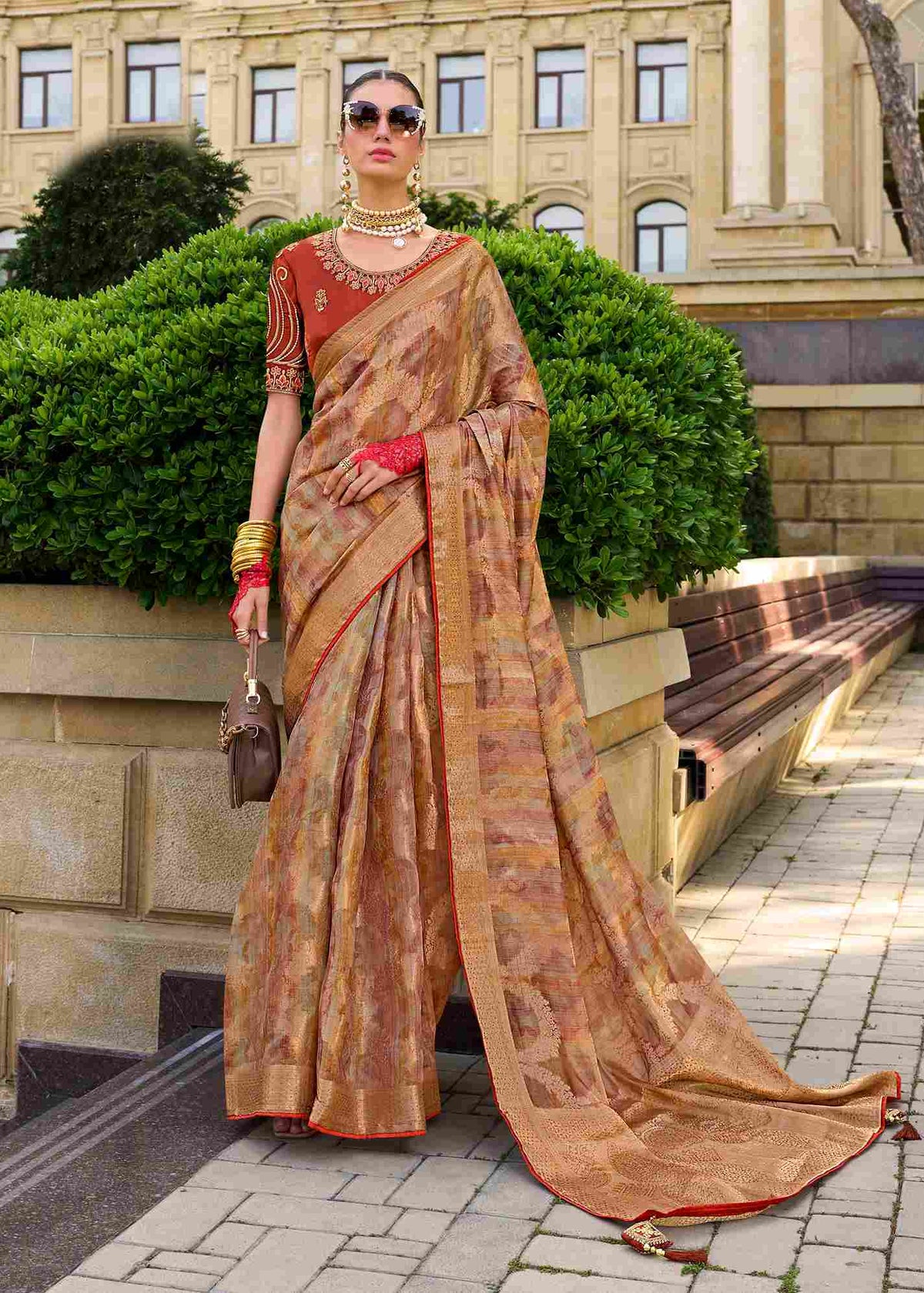 Sari tissé en jacquard orange rouille