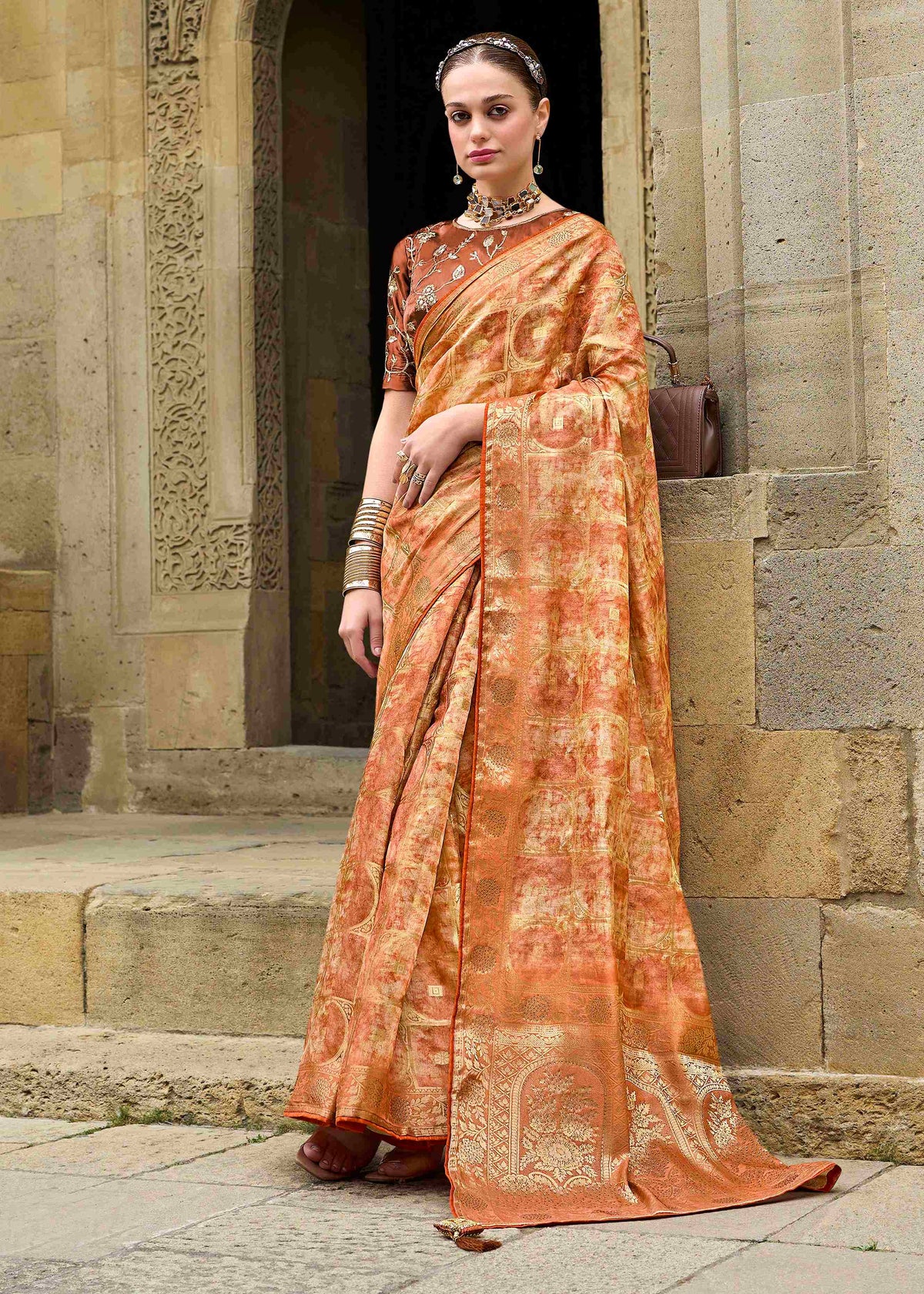 Sari de soirée tissé en jacquard orange