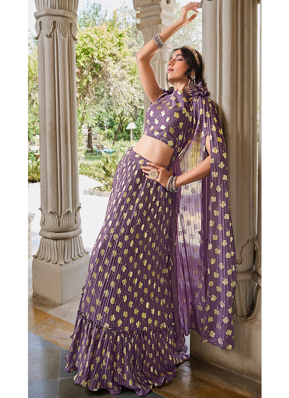 Lehenga choli en georgette écrasée à imprimé feuille violet clair