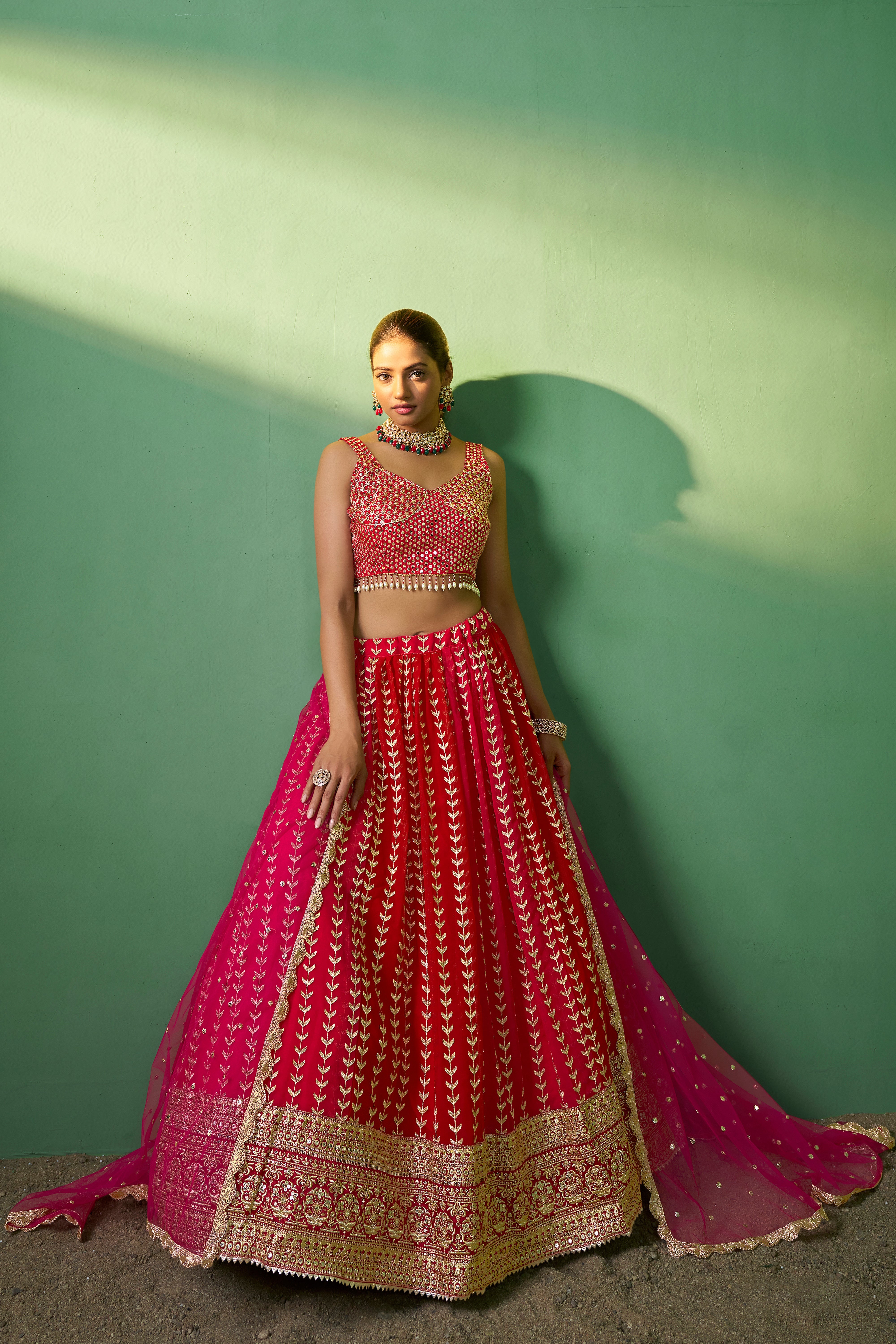 Lehenga Choli brodé en georgette rose à paillettes