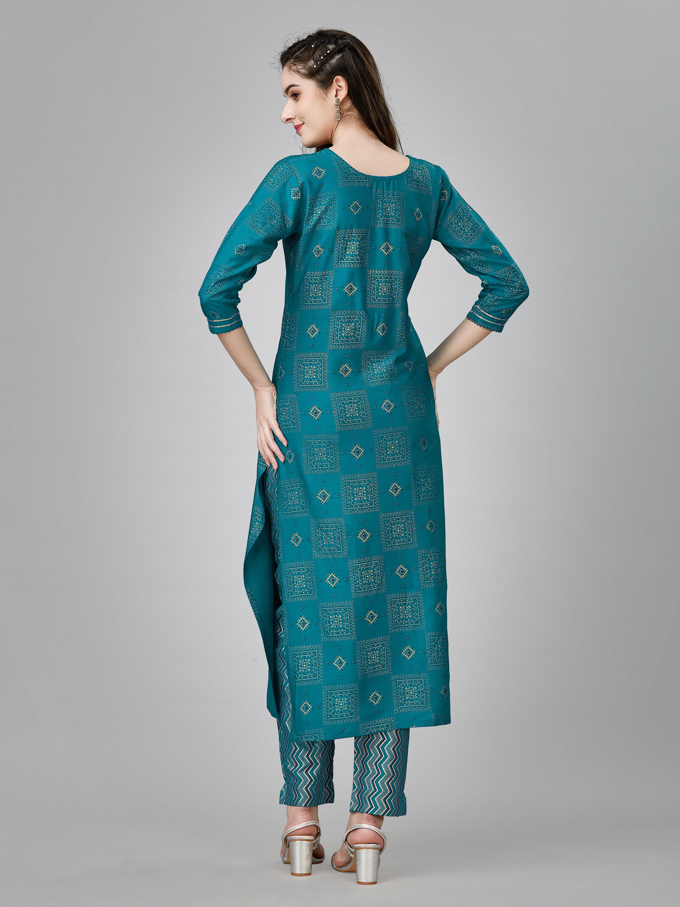 Sea Green Colored Rayon Printed  Kurti With Pant