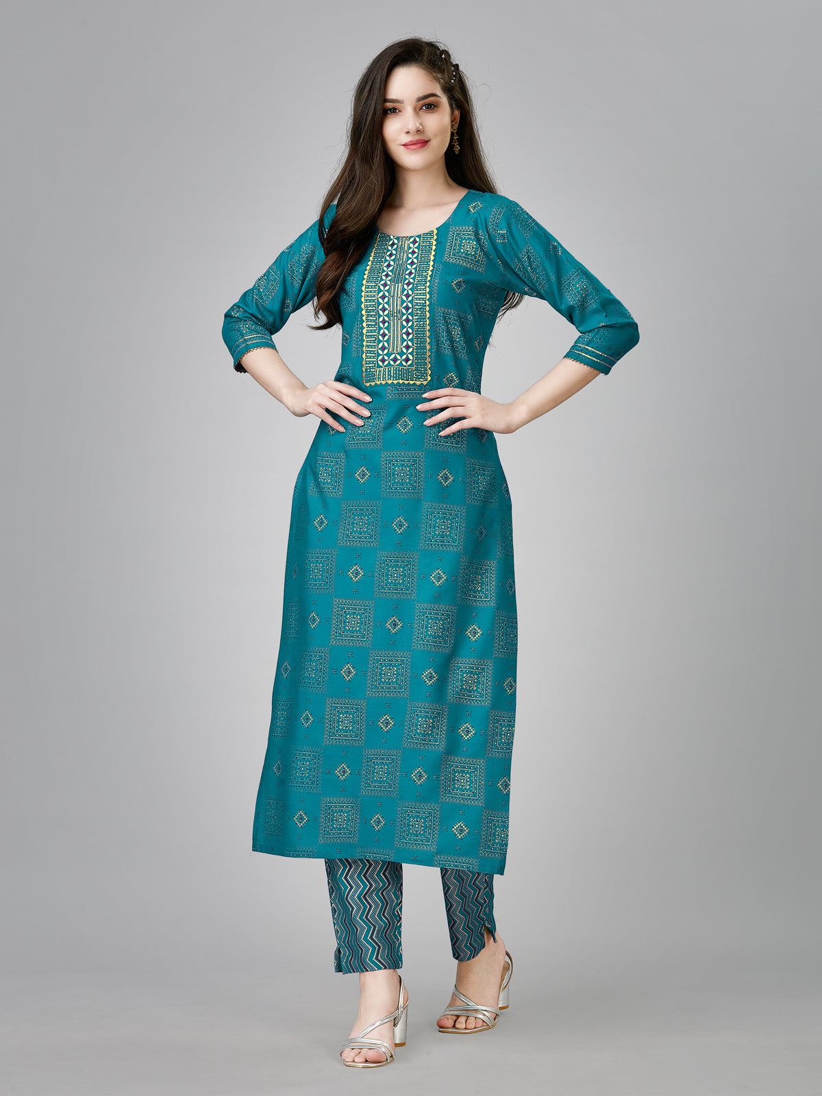 Sea Green Colored Rayon Printed  Kurti With Pant