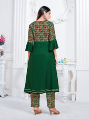 Green Color Printed Rayon Kurti With Pant For Women