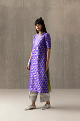 Lavender Zari Woven Silk Blend Key Hole Neck Kurta Set With Pant