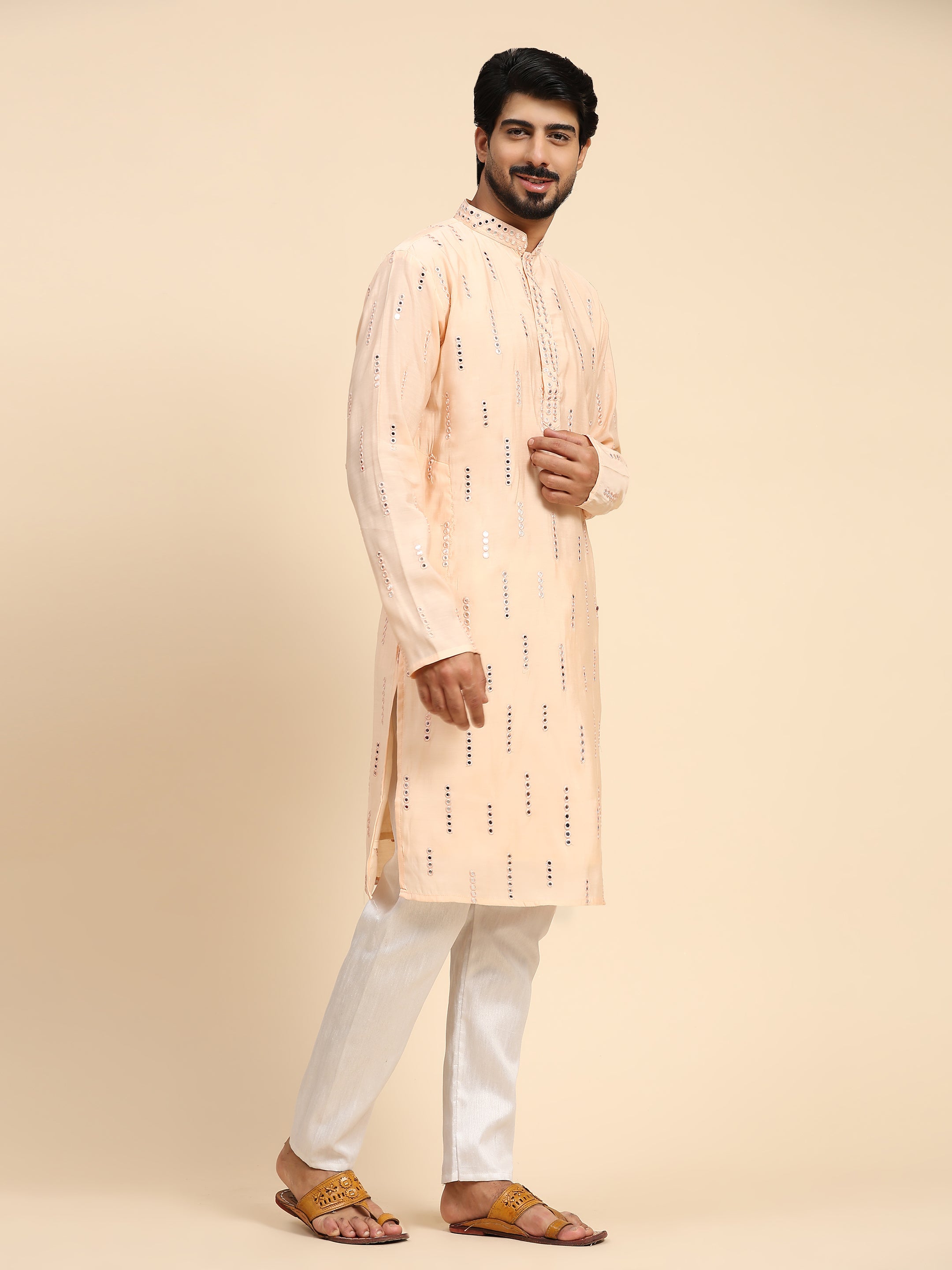 Ensemble pyjama Kurta en soie rose pâle pour homme avec effet miroir 