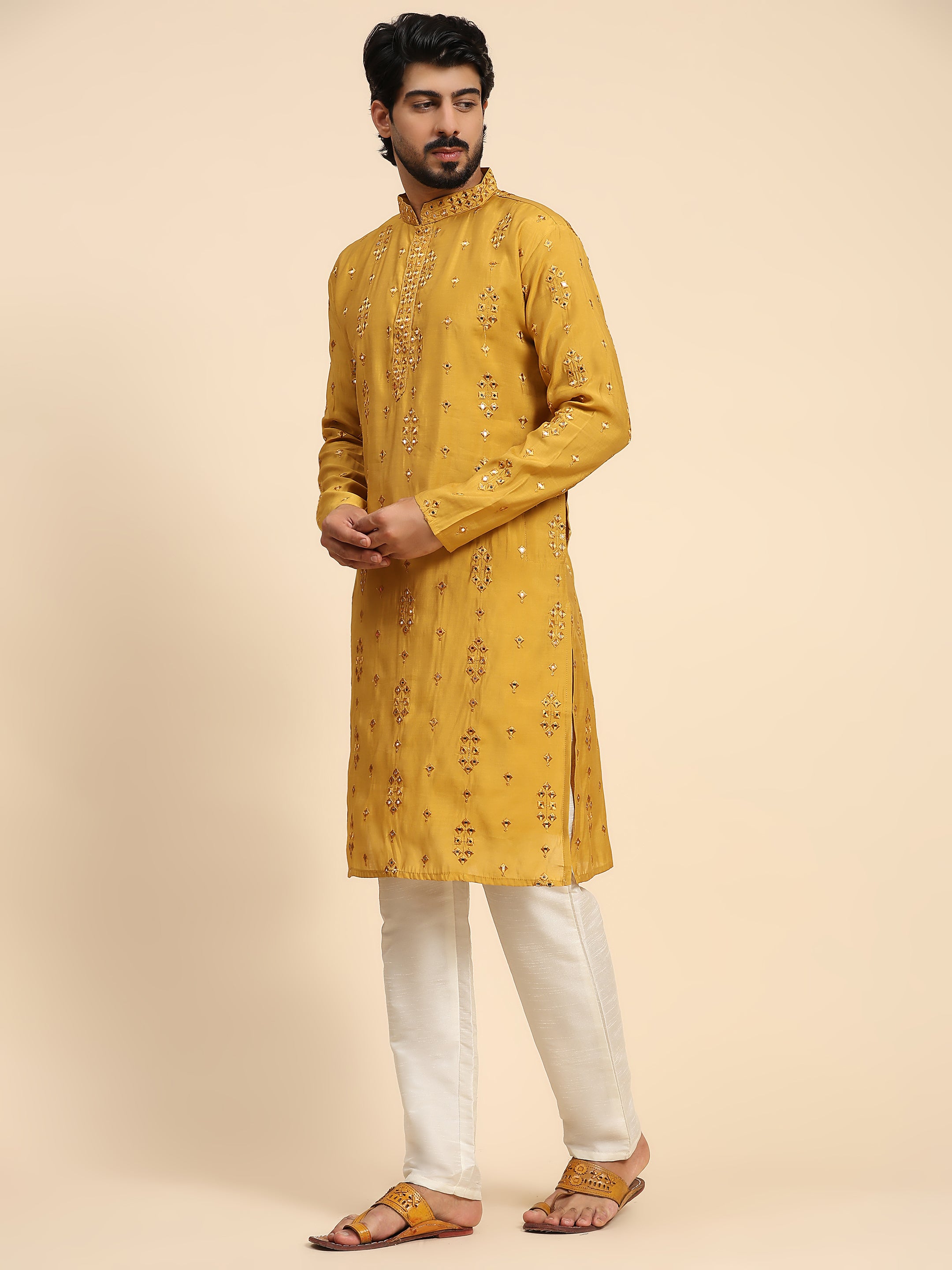 Ensemble pyjama Kurta en soie effet miroir moutarde pour homme 