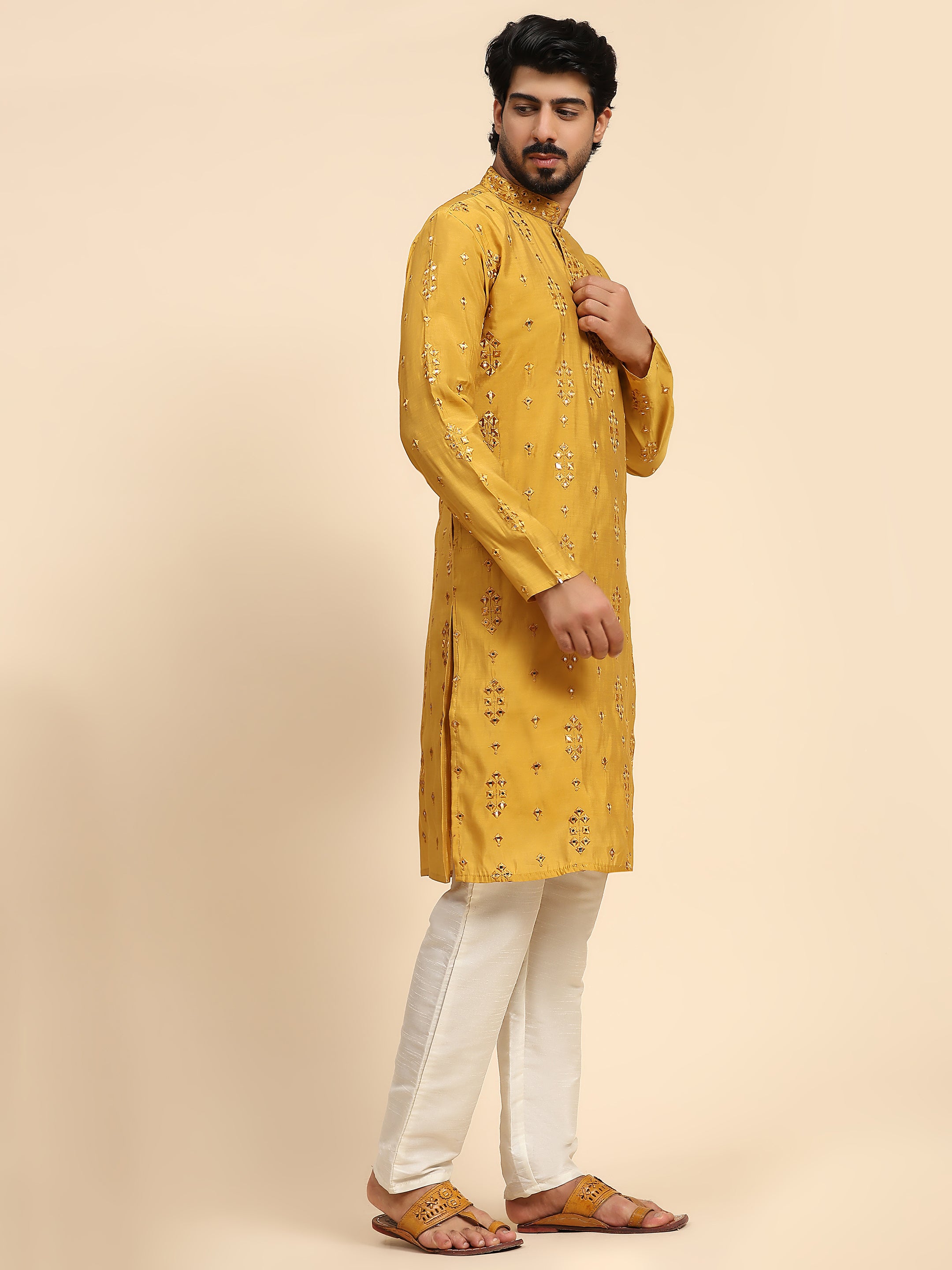 Ensemble pyjama Kurta en soie effet miroir moutarde pour homme 