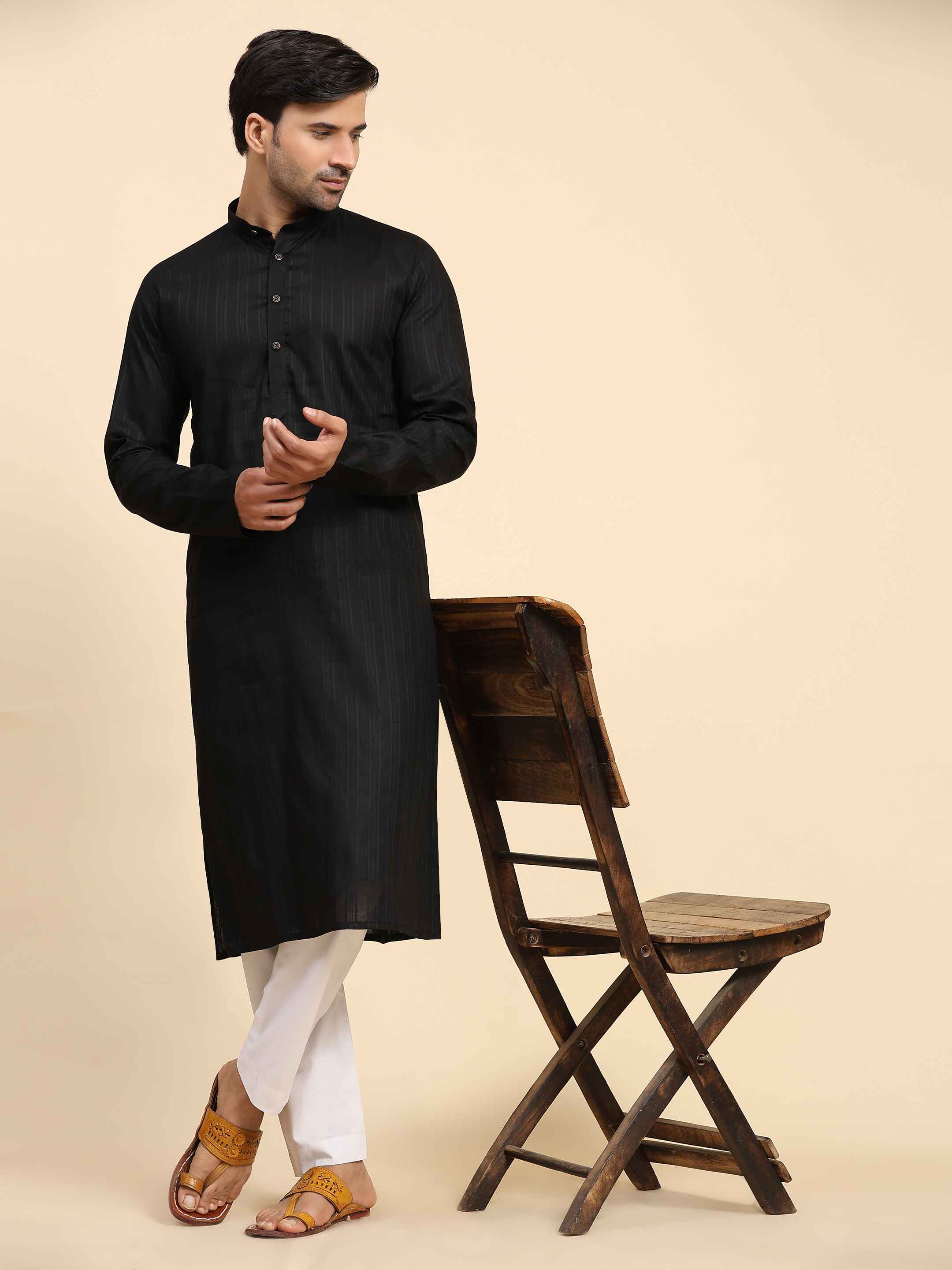 Ensemble pyjama Kurta en coton tissé noir pour homme 