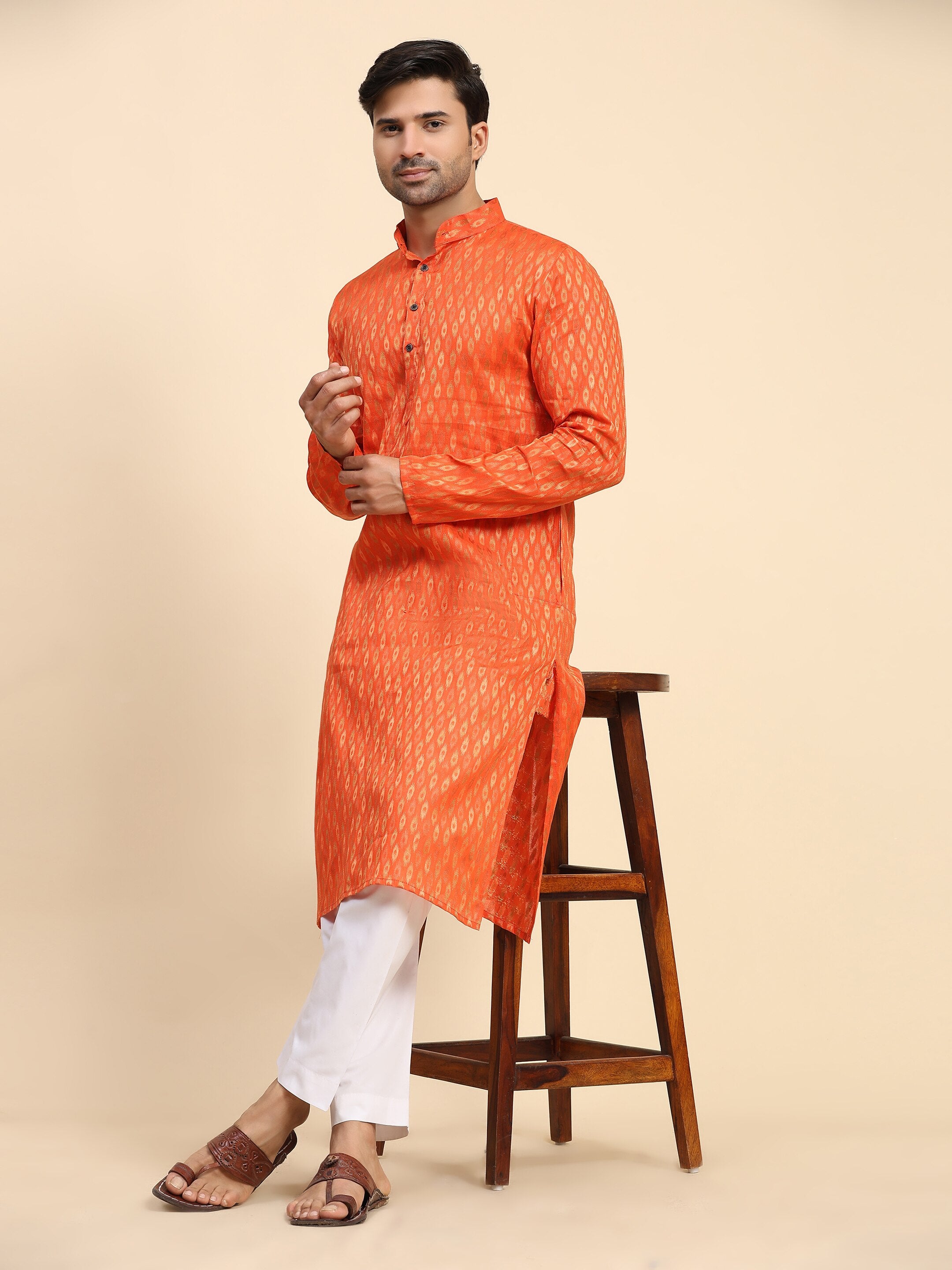 Ensemble de pyjama Kurta tissé en coton orange Bhagva pour hommes 