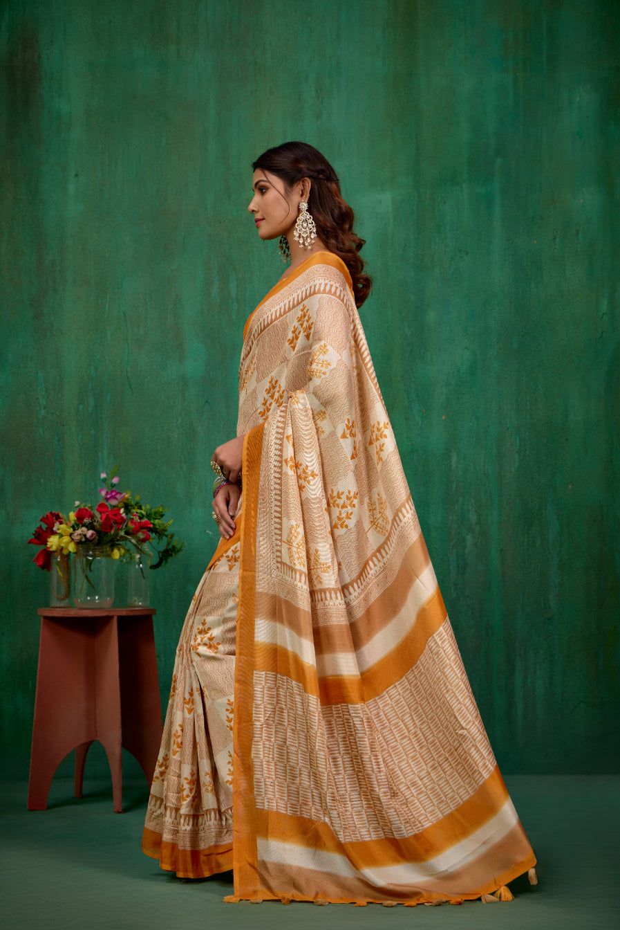 Cream Linen Printed Ready to Wear Saree