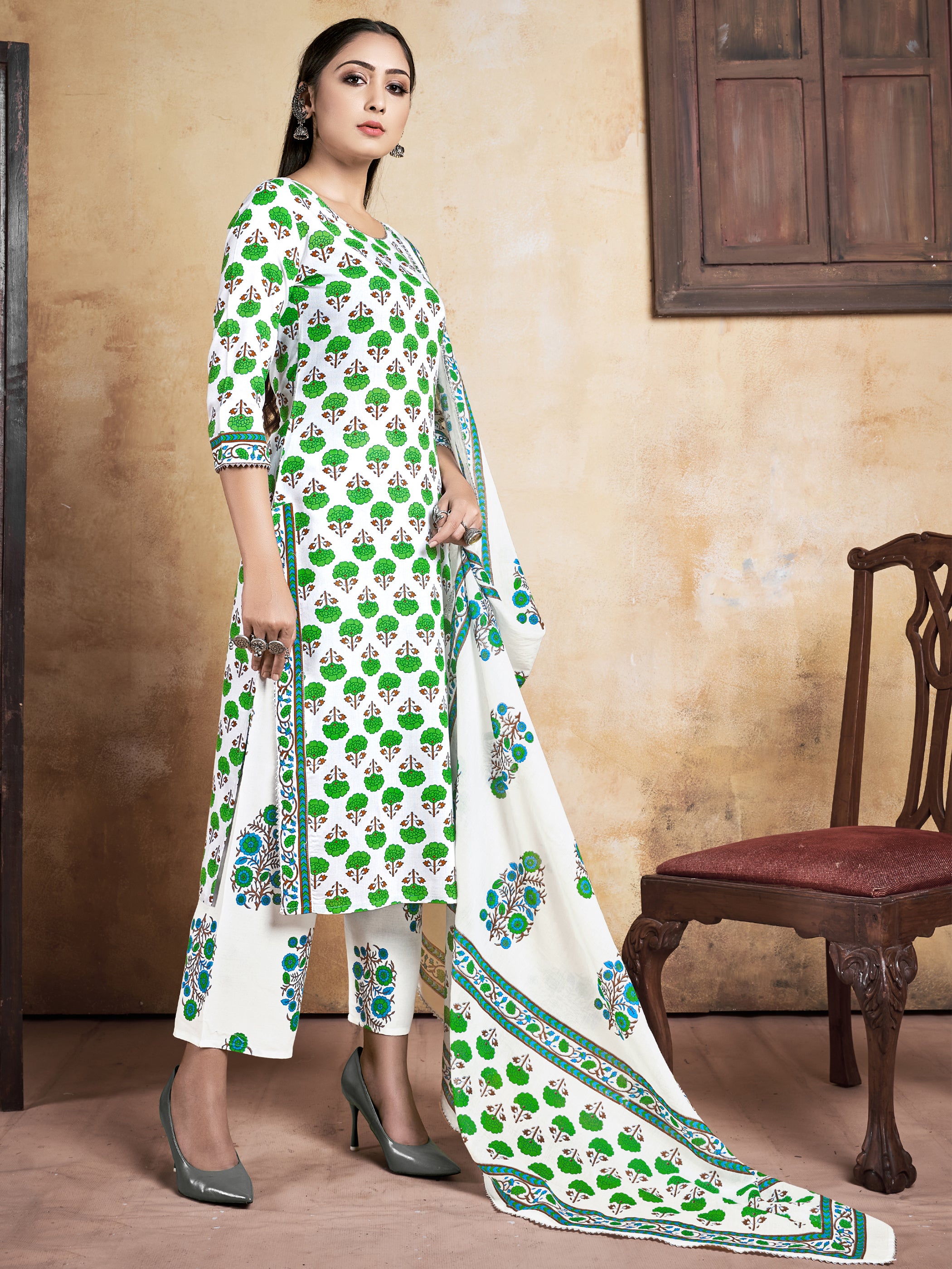 Kurta White Color Cotton Printed Dress For Ceremonial