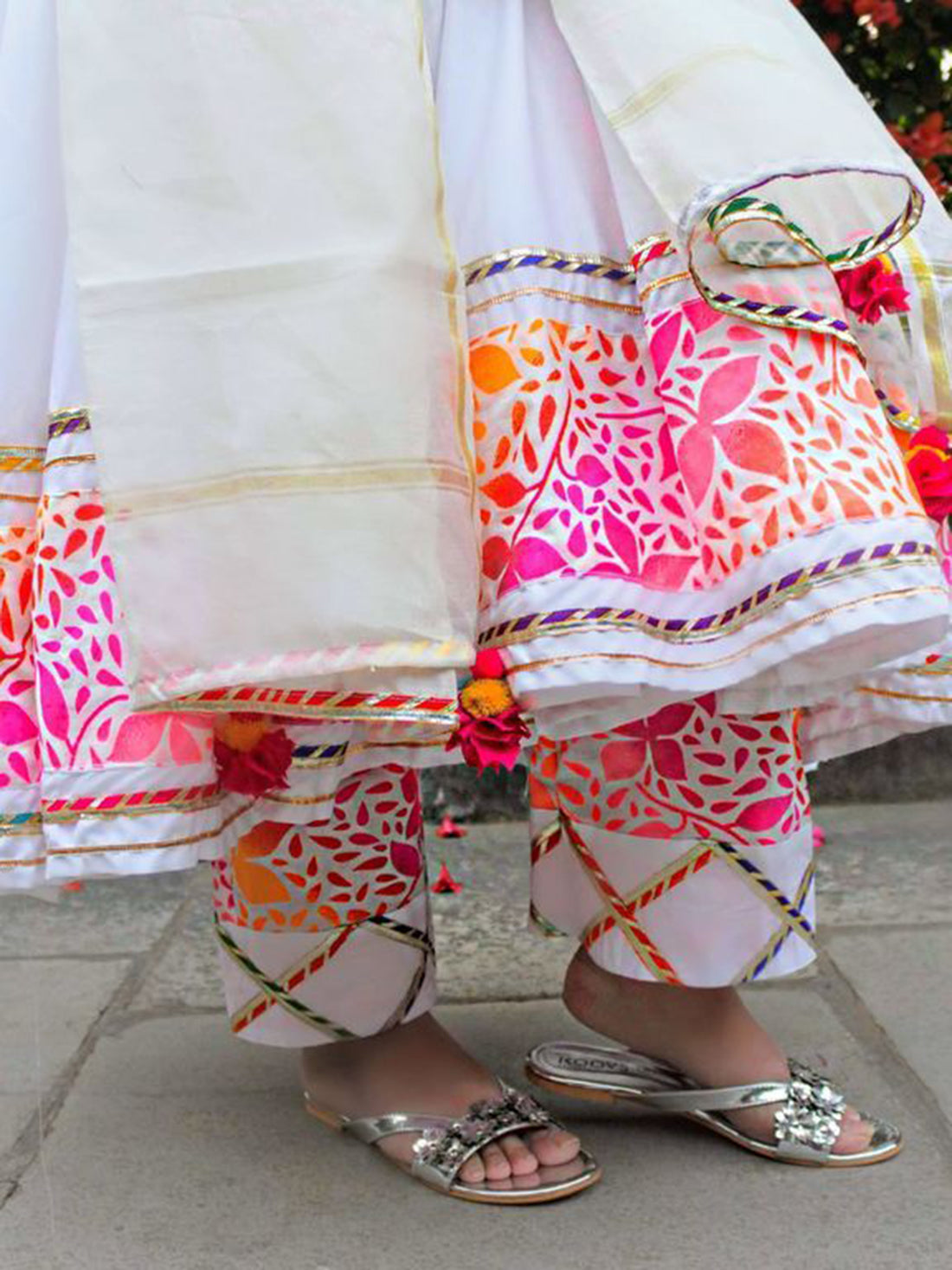 White Color Printed Rayon Kurti With Pant And Dupatta For Sangeet