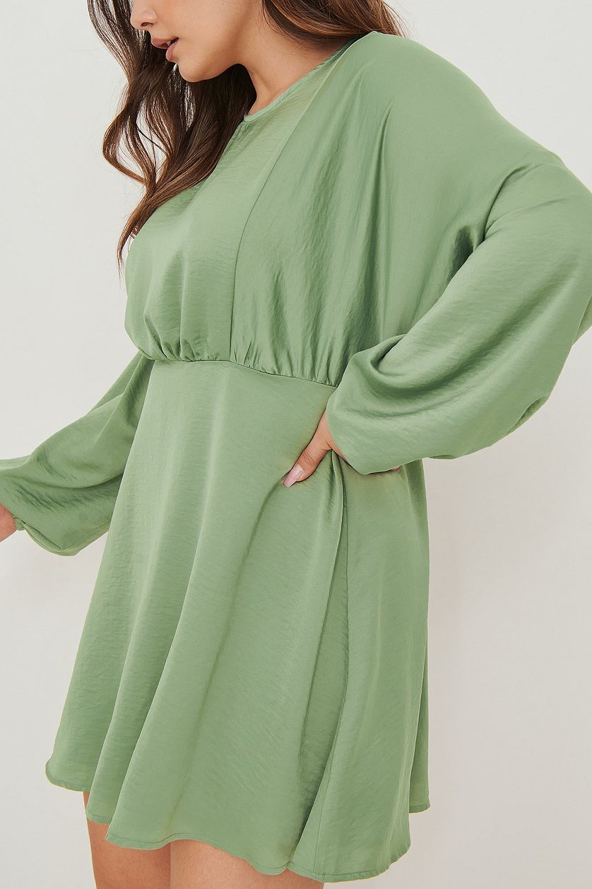 Mint Green Chiffon Balloon Sleeve Flowy Dress X-Large-40 Mint Green Chiffon Balloon Sleeve Flowy Dress X-Large-40