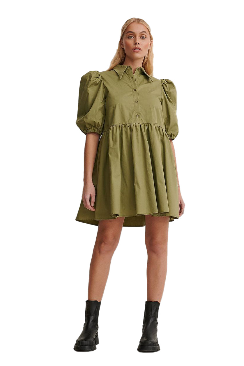 Robe à manches bouffantes et col pointu vert olive 