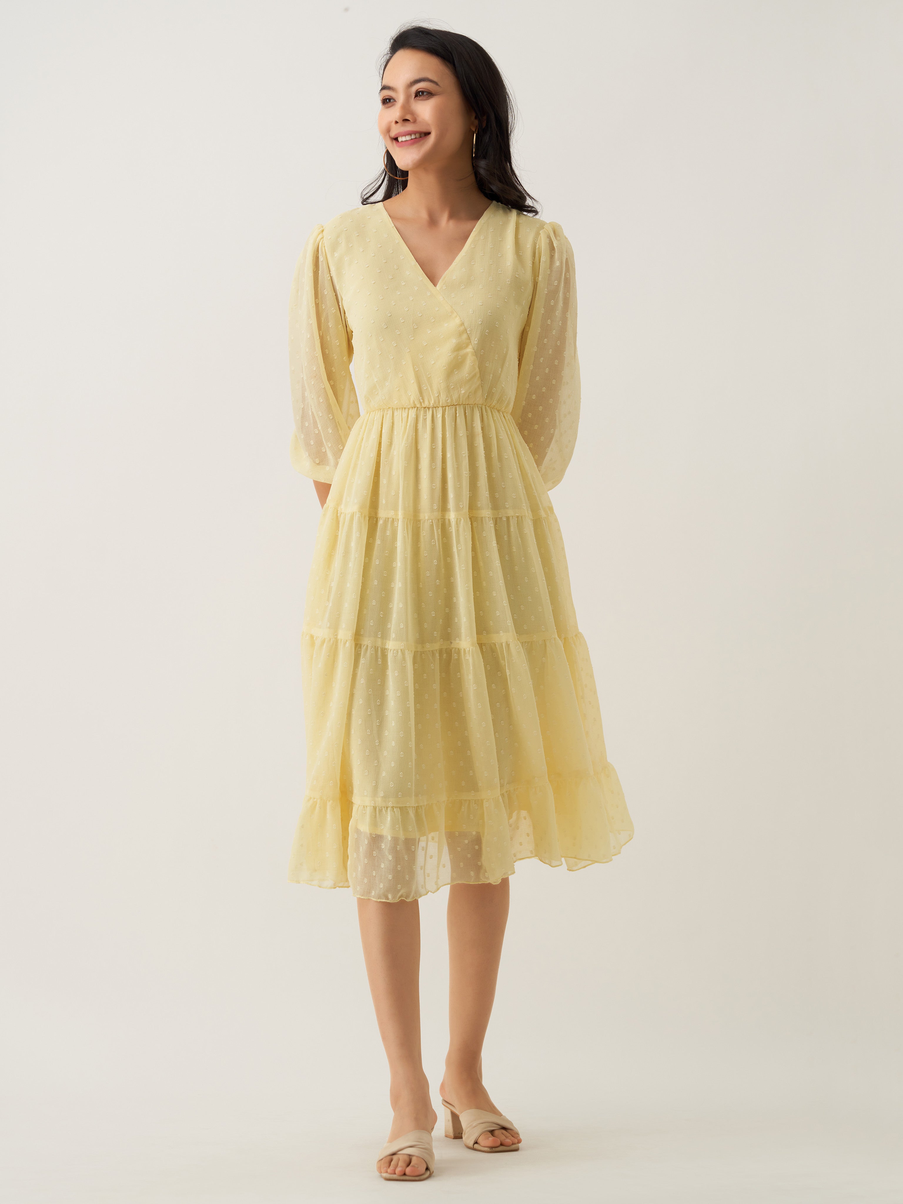 Light Yellow Chiffon Brasso Swiss Dot V-Neck Dress Large-38 Light Yellow Chiffon Brasso Swiss Dot V-Neck Dress Large-38