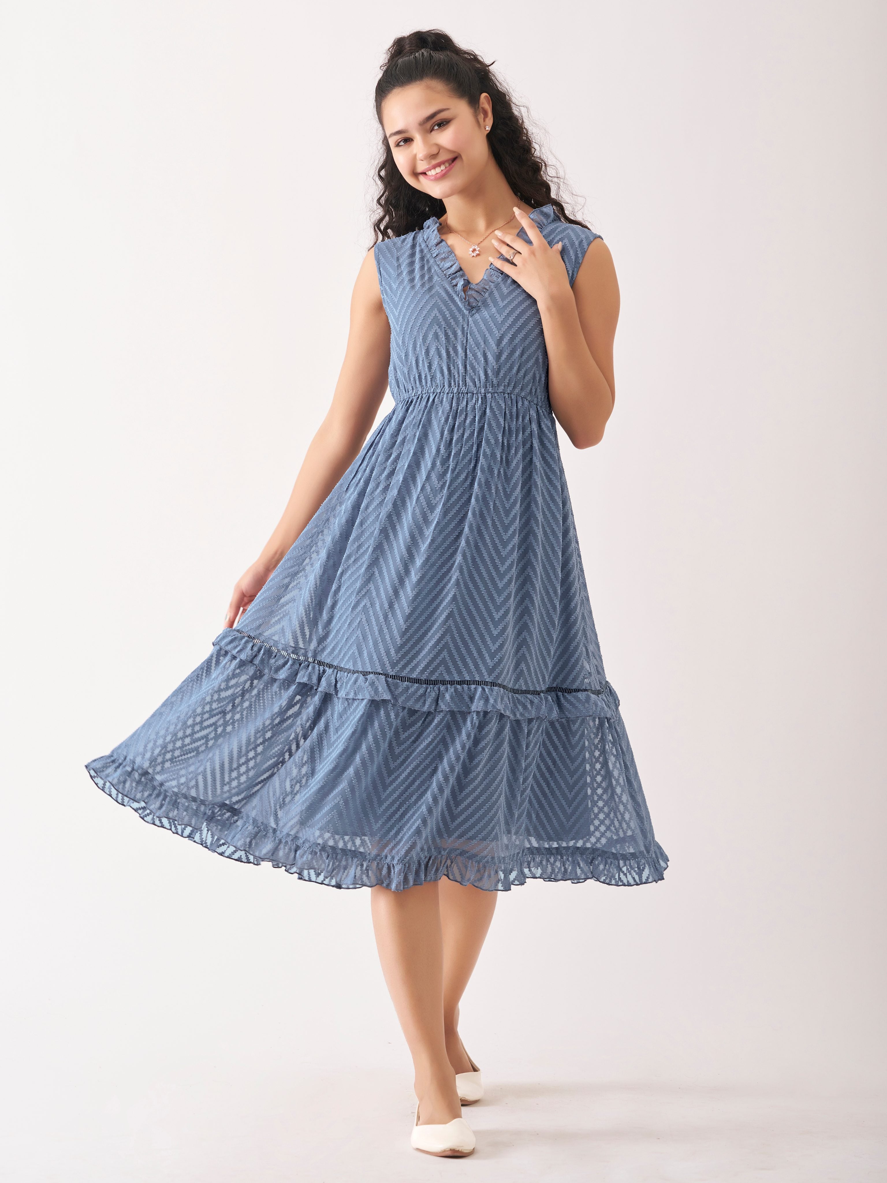 Slate Blue Chiffon Brasso Swiss Dot V-Neck Dress Medium-36 Slate Blue Chiffon Brasso Swiss Dot V-Neck Dress Medium-36